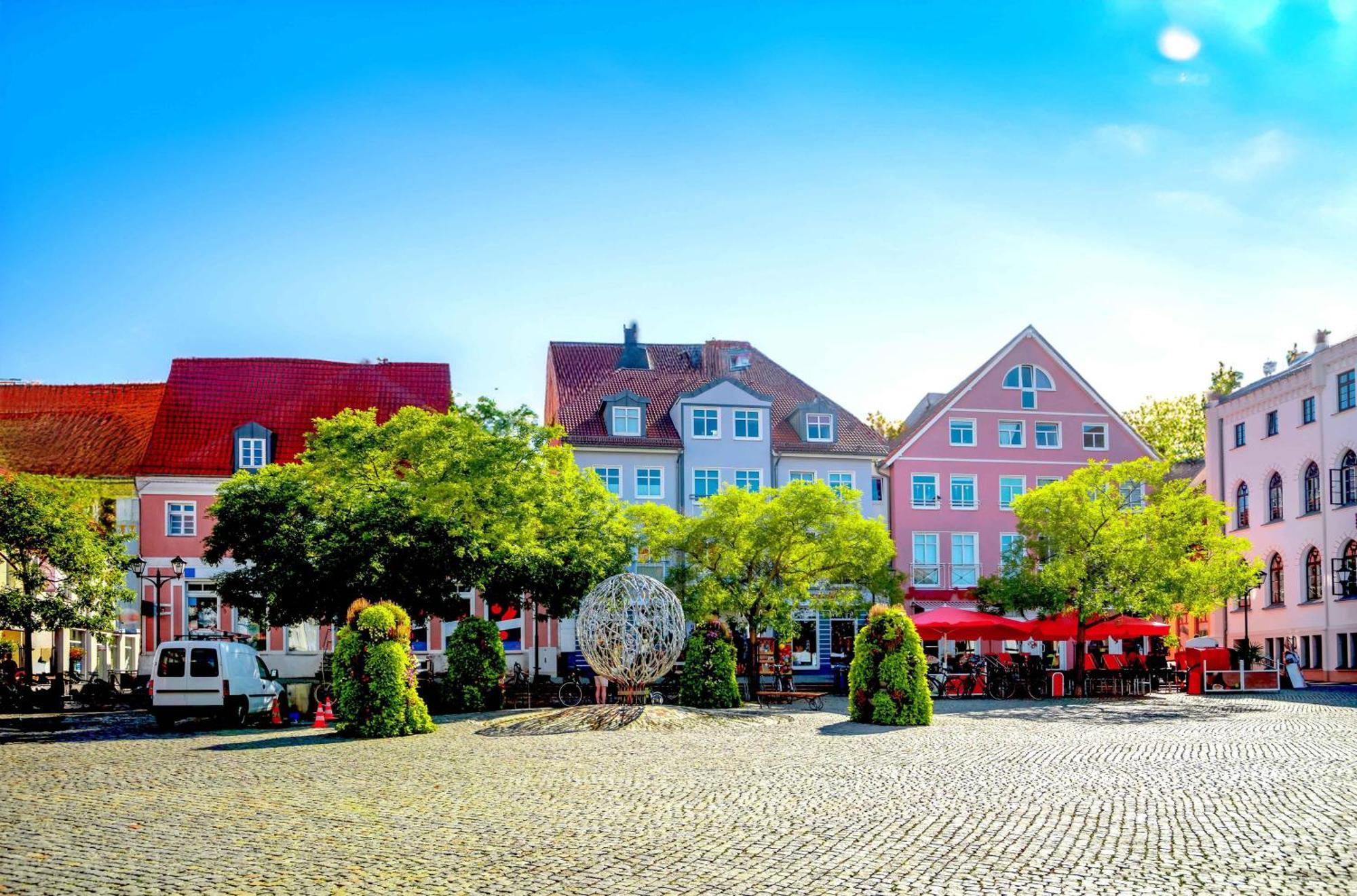 Ferienhaus Charlotta Mit Terrasse Waren  Esterno foto